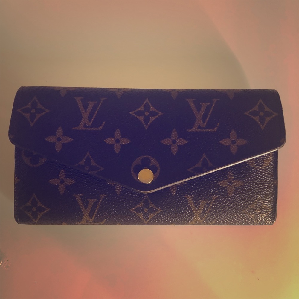 Louis Vuitton Sarah Monogram Wallet